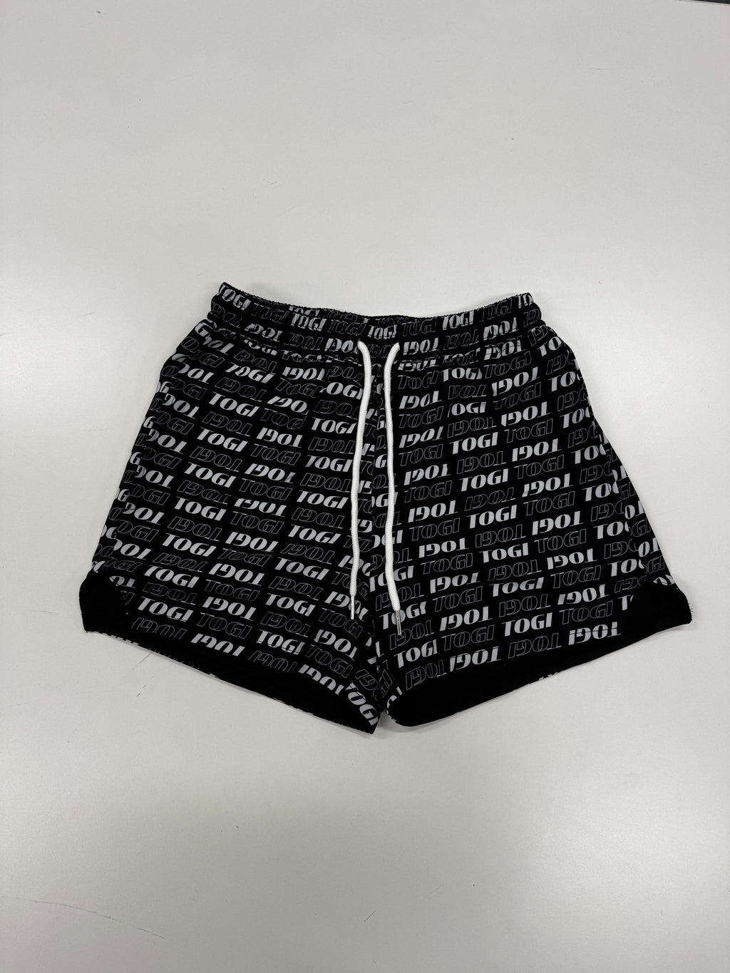 Shorts (Graphic black)